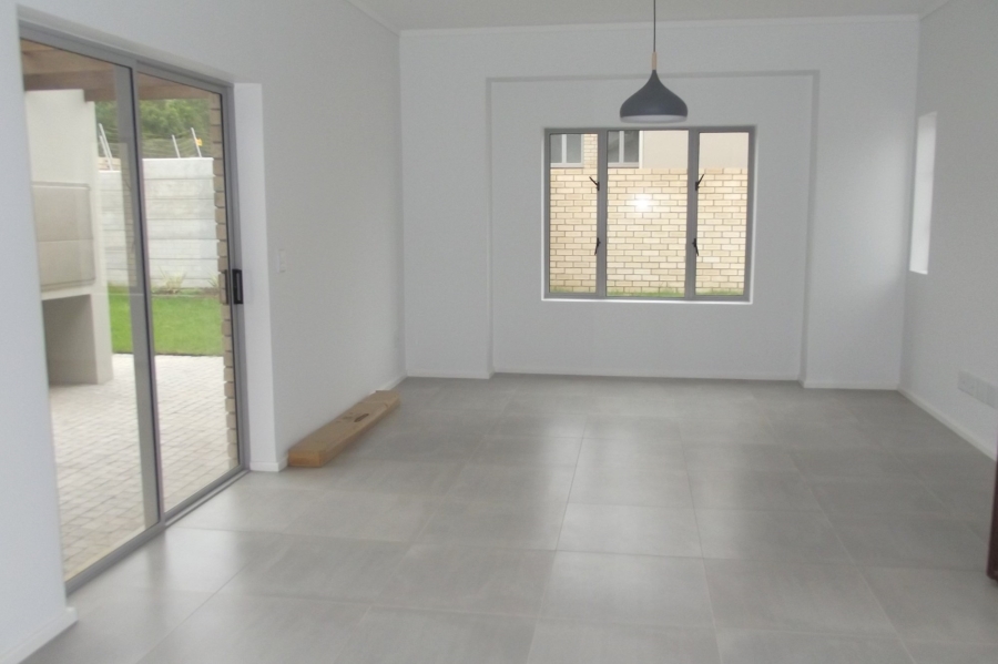 3 Bedroom Property for Sale in Mooikloof Country Estate Western Cape